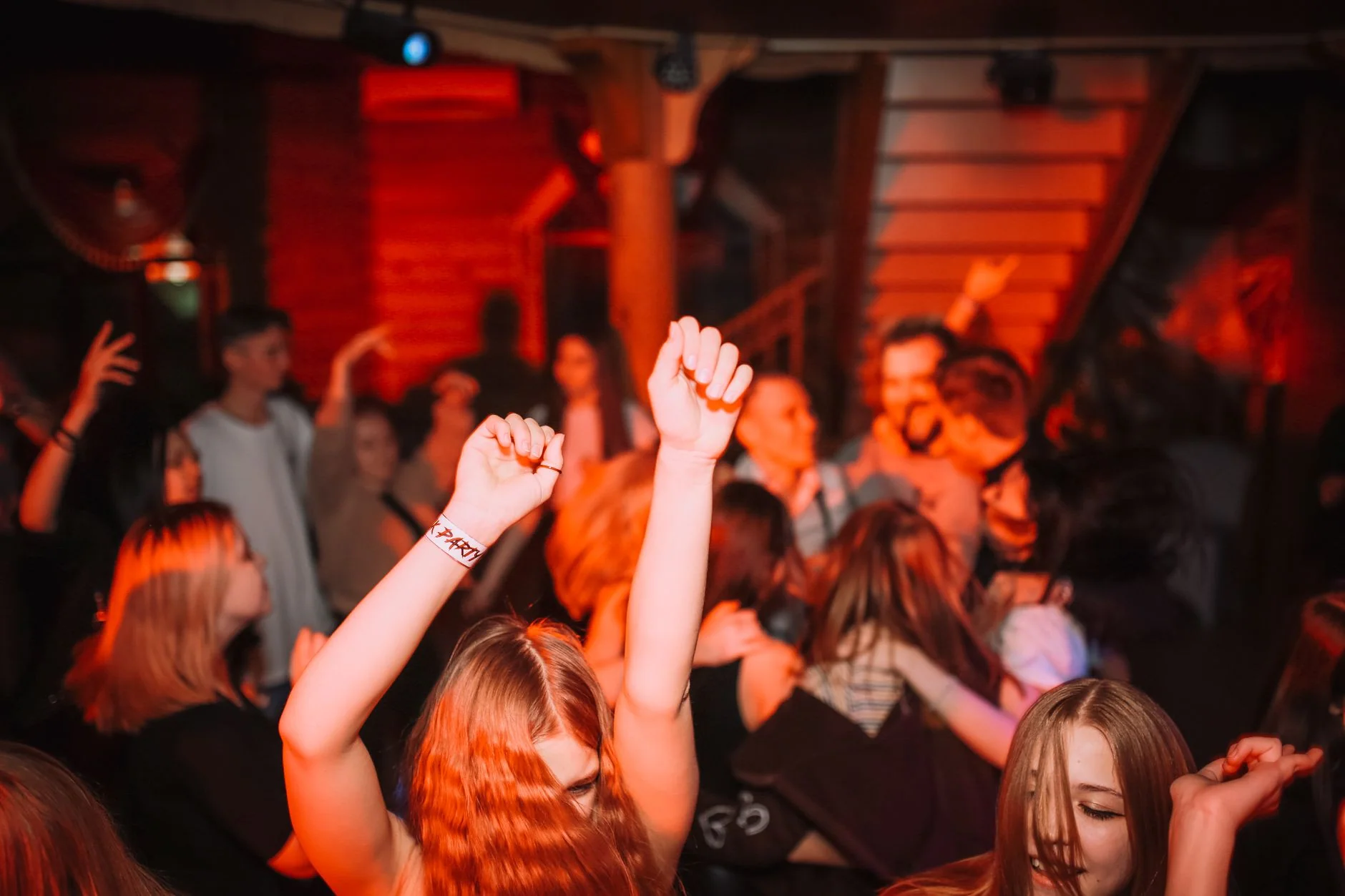 HOOKED X DISTINCT PRESENTS WHO'S NXT? w/ ***** + More at Secret Vault Nottingham