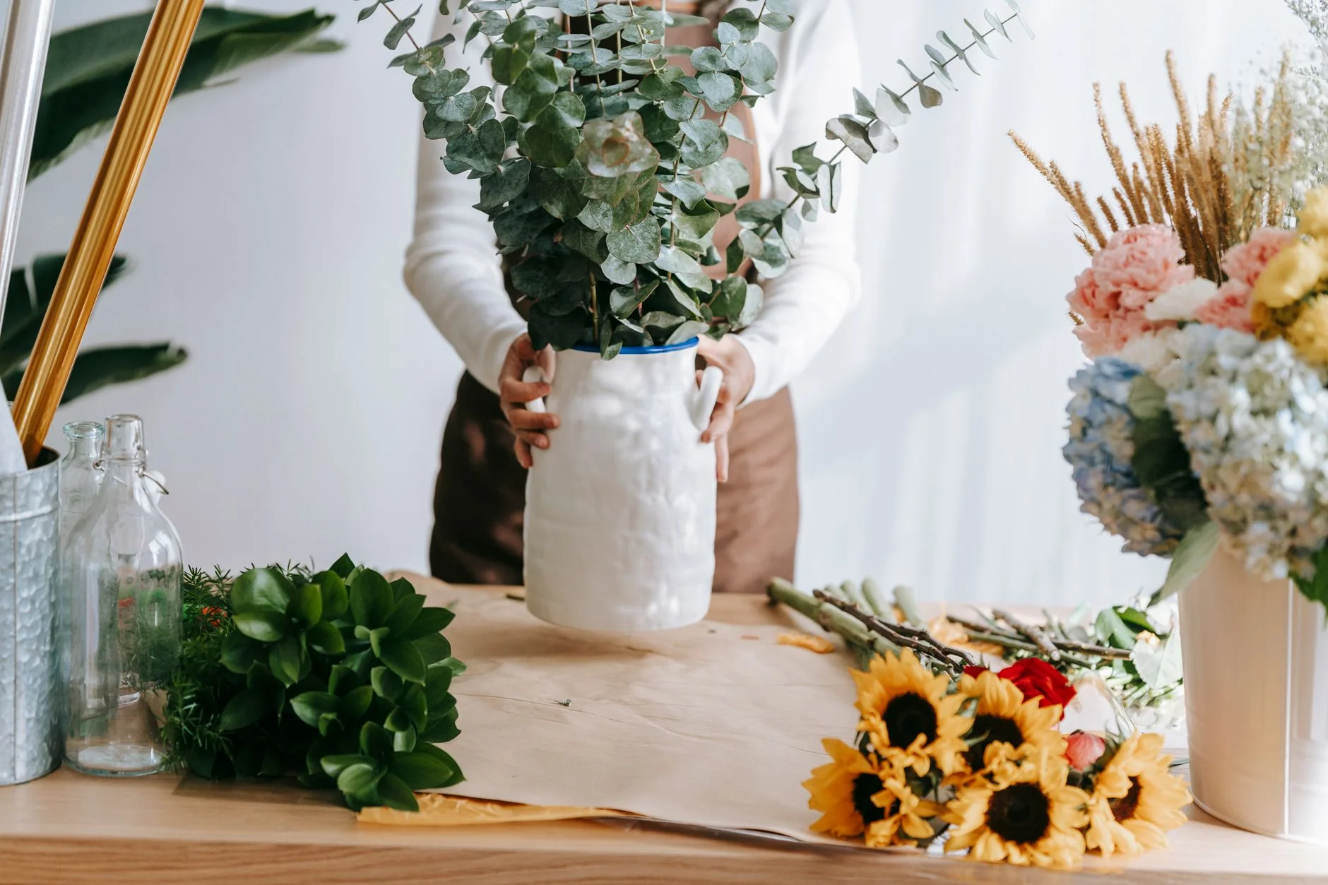 Gardening Lady Christmas Wreath Making Workshop 10