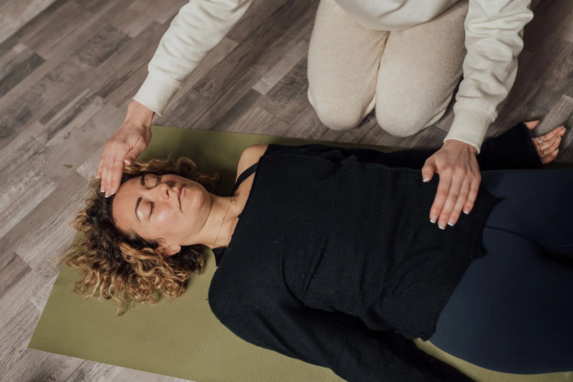 Self Healing at Endeavour House, Torquay等
