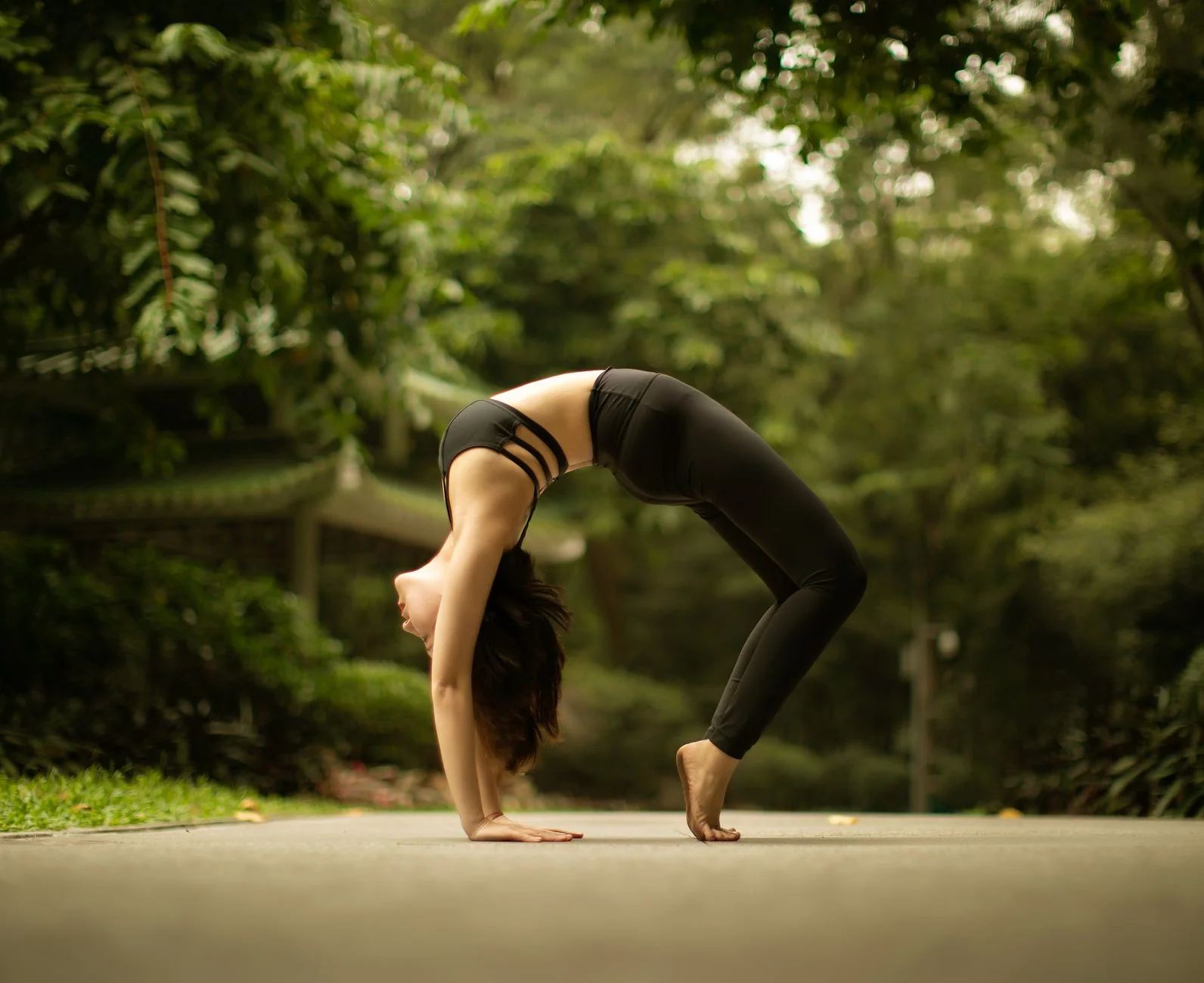 MOOV & MATCHA: FLOW YOGA w/ India - Sun 29th Nov @ 6pm at Left Bank Leeds
