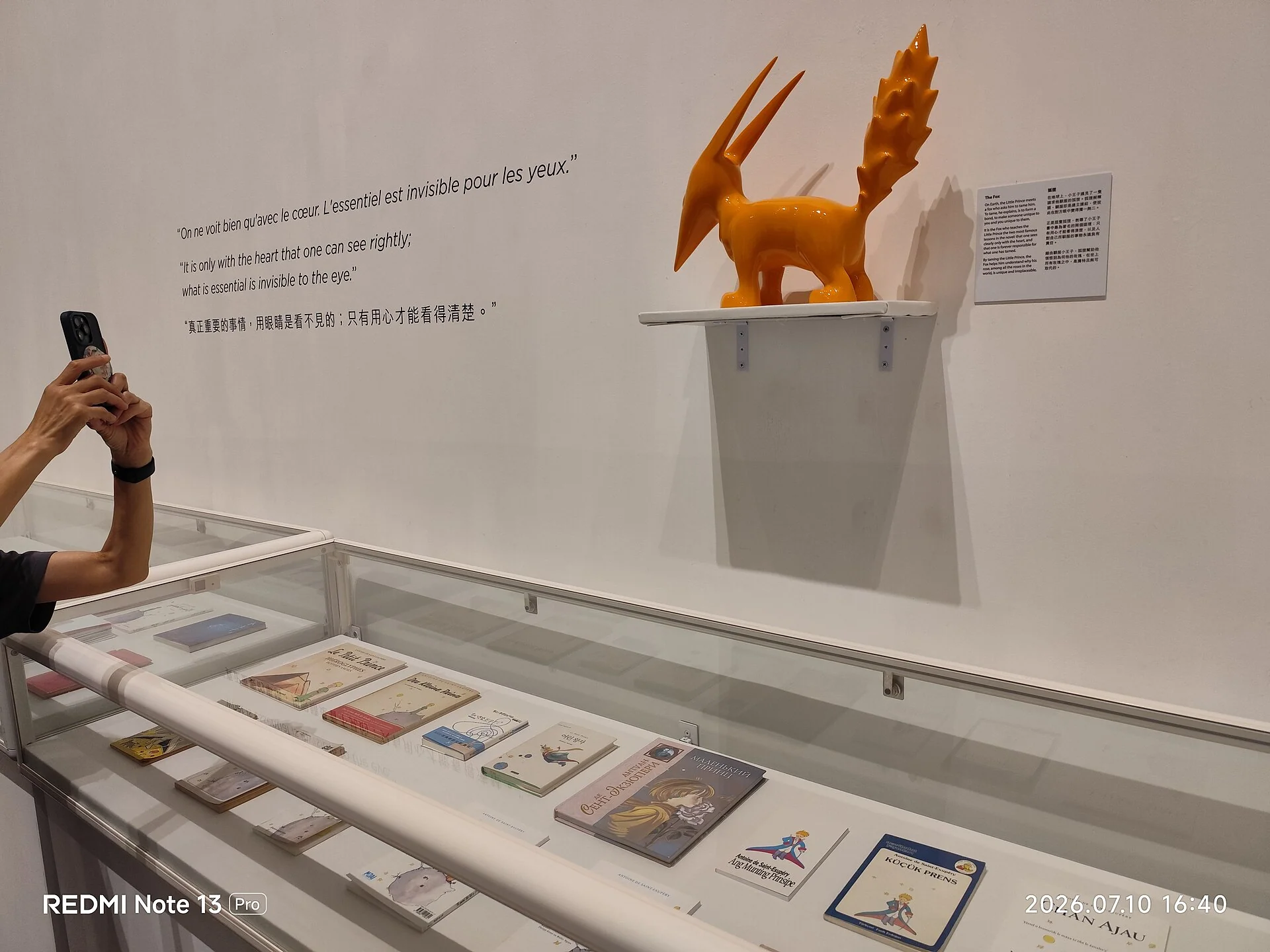 Tour: Memorials and memory