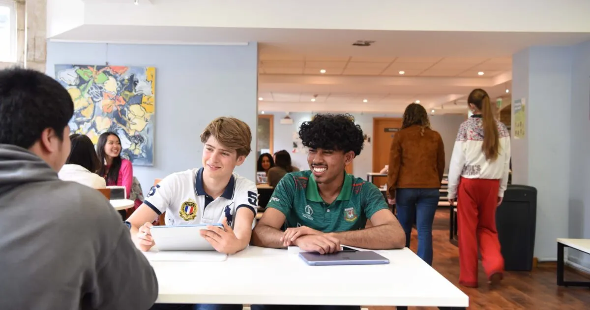 Hills Road Sixth Form College photo 1
