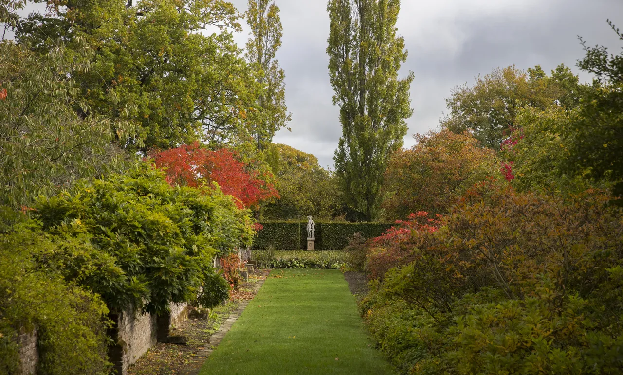 Sissinghurst Castle Garden photo 1