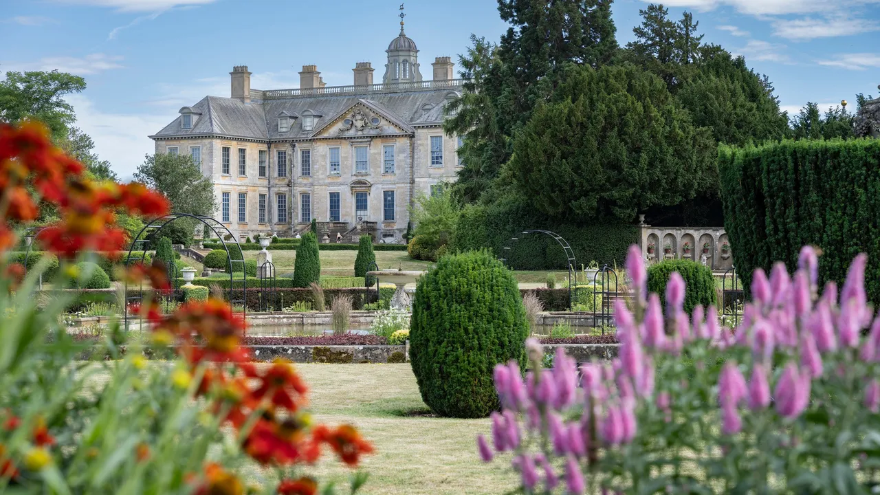 Belton Estate photo 1