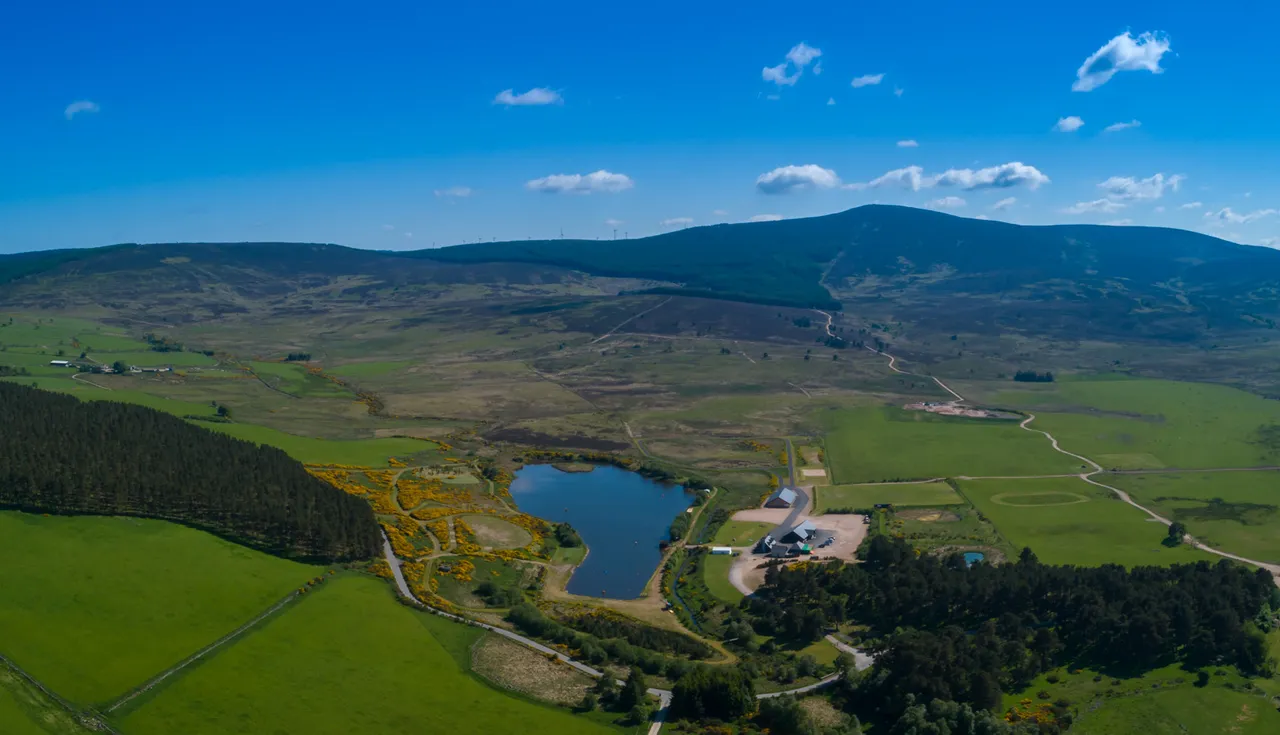 Knockburn Sports Loch photo 1