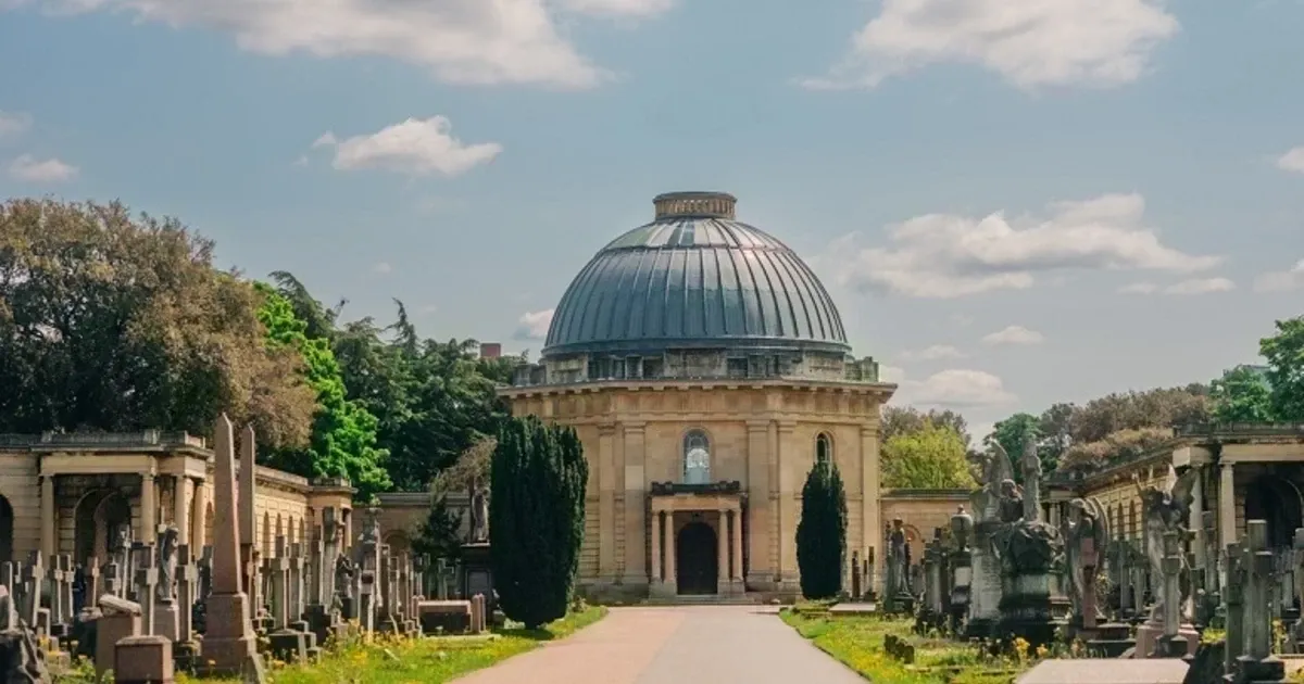 Brompton Cemetery photo 1