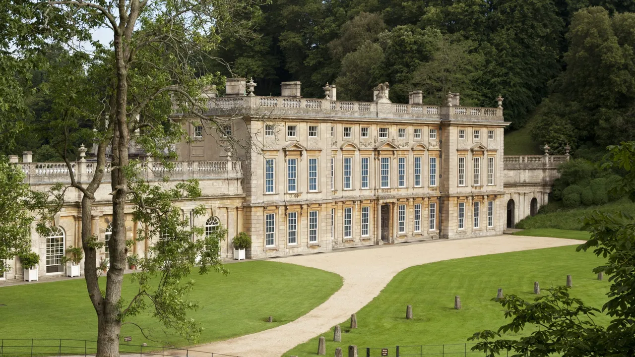 Dyrham Park photo 1