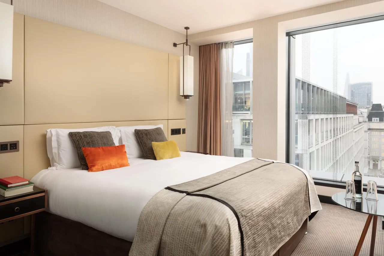 Royal London House photo 1