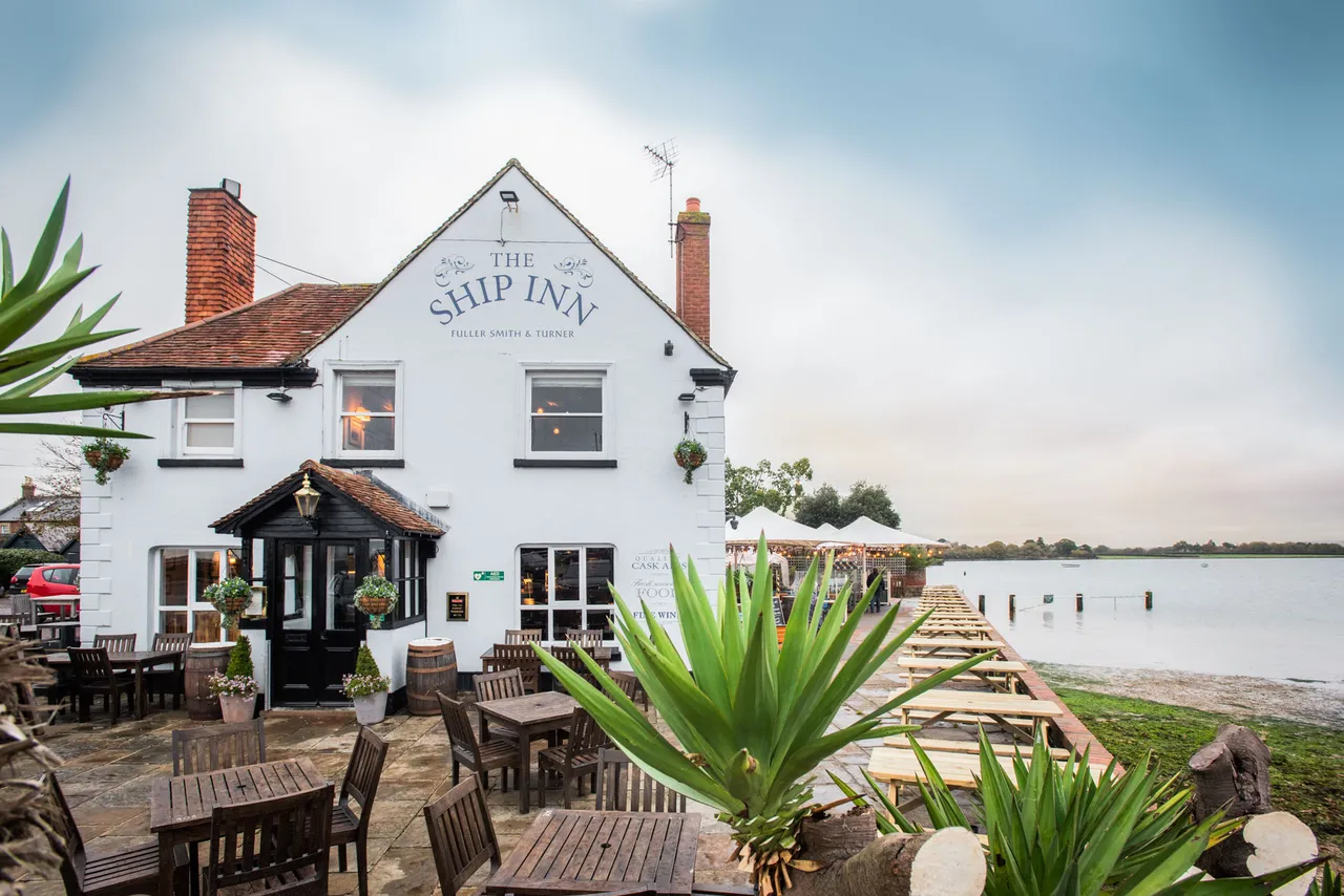 The Ship Inn, Langstone photo 1