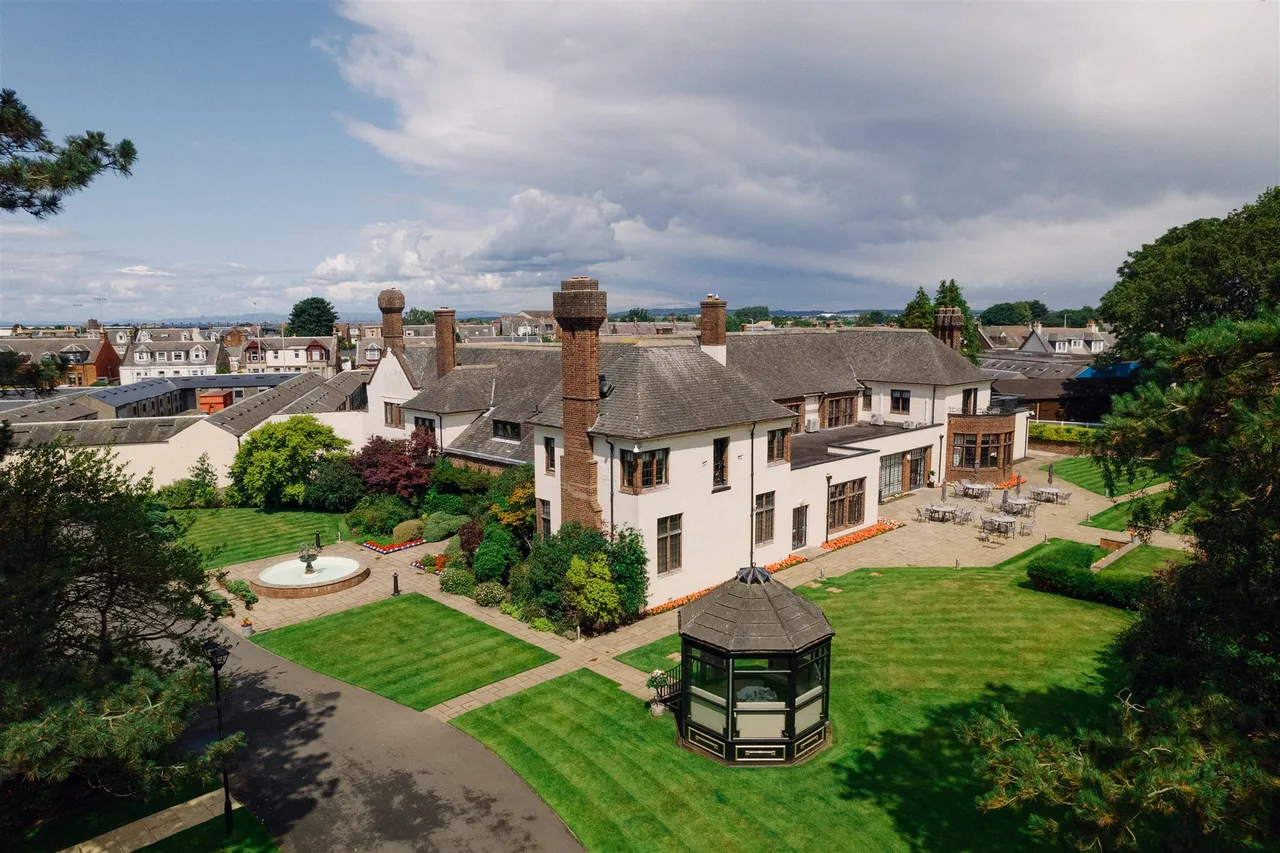 Western House Hotel photo 1