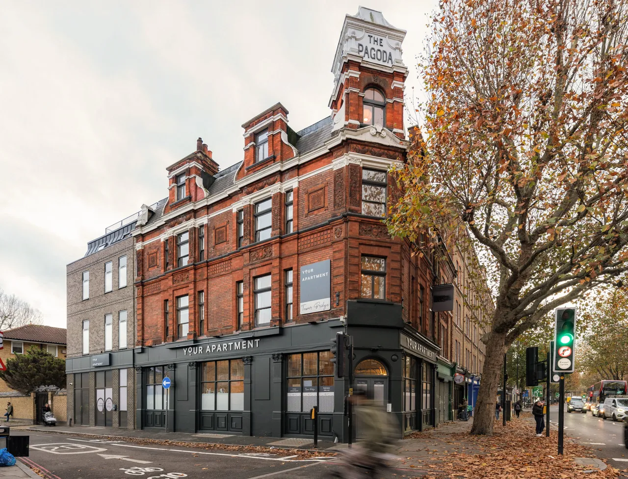 Tower Bridge Road photo 1