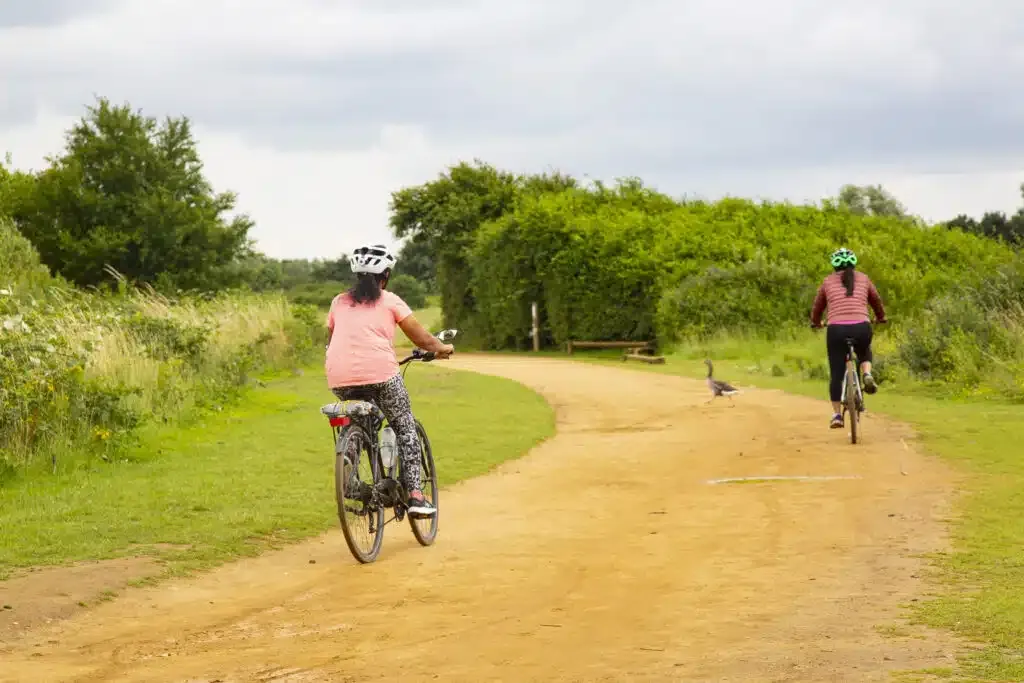 Fairlop Waters Country Park photo 1