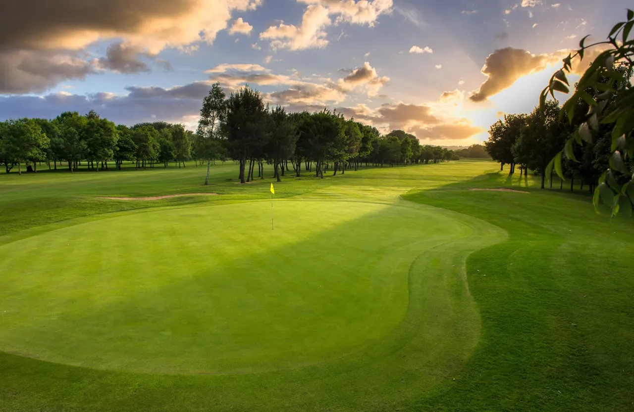 Branston Golf & Country Club photo 1