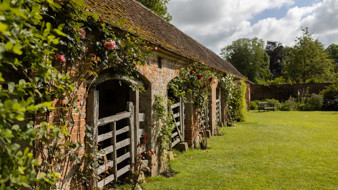 Barrington Court photo 1