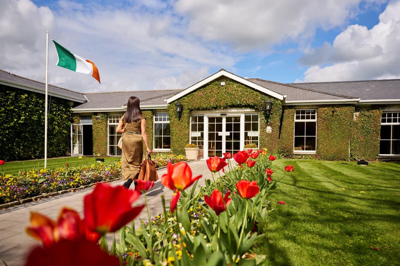 The Keadeen Hotel photo 1