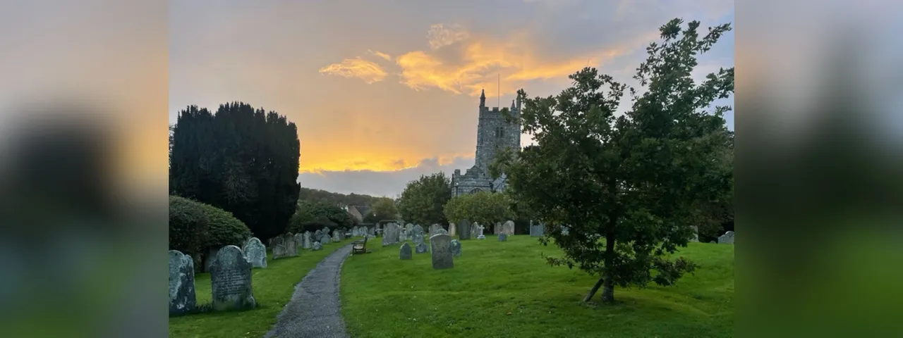 Drewsteignton Church (Holy Trinity) photo 1
