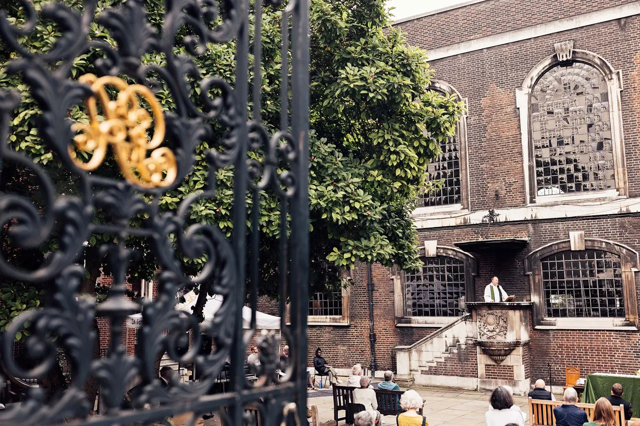 St James's Church, Piccadilly photo 1