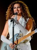 Tori Kelly