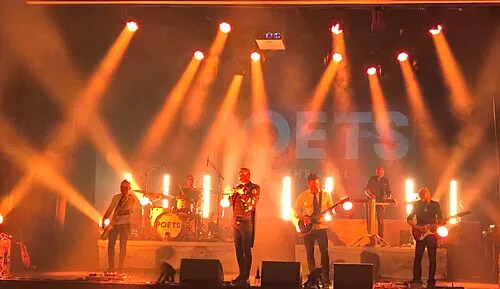 Carnival by the sea: Poets of the Fall at Franklin's Gardens