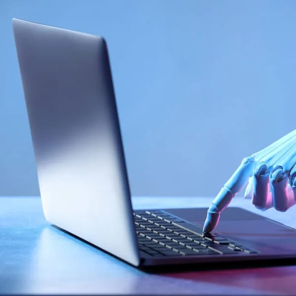 AI and Online Disinformation