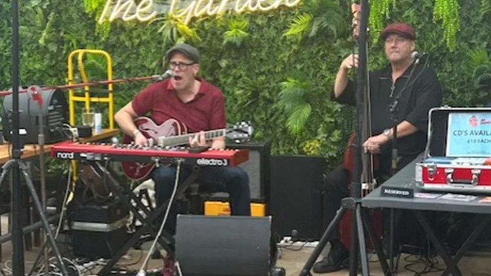 Free live music with Jim Hammond Duo at Cliffhanger Restaurant