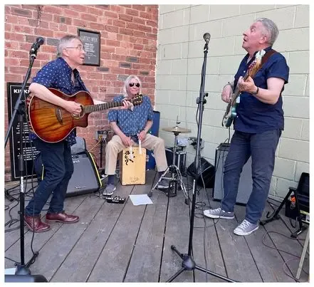 Autumn Sessions – Coaltrain
