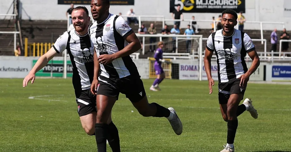 Bath City FC vs Uxbridge at Twerton Park at Bath