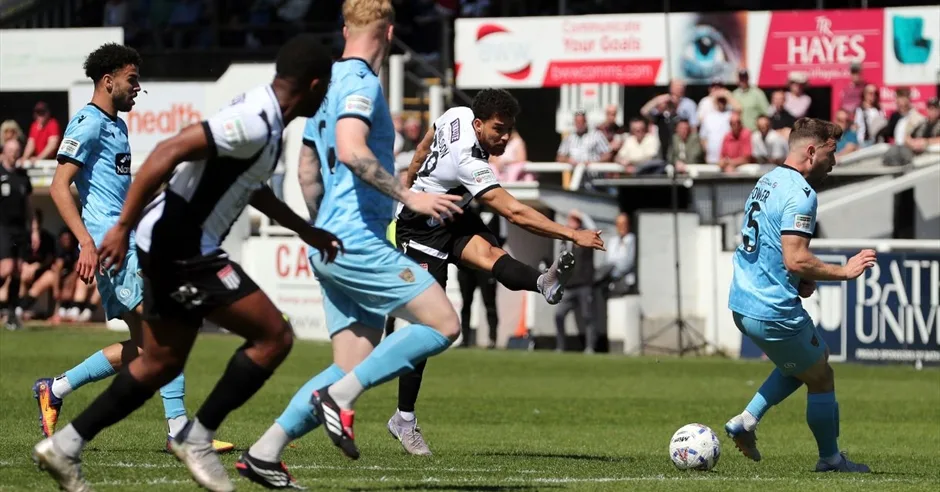 Bath City FC vs Hanworth Villa at Twerton Park at Bath
