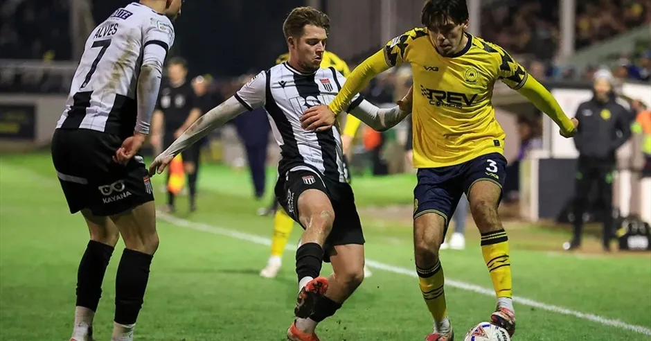 Bath City FC vs Havant & Waterlooville at Twerton Park