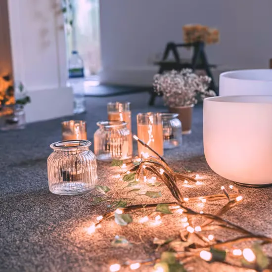Festive Indulgent Angelic Candlelit & Aromatherapy Infused Sound Bath & Reiki Meditation