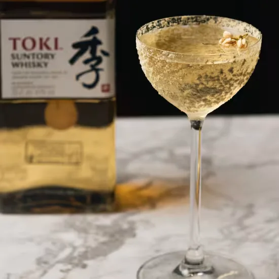 Whisky Tasting Experience with Food at La Bibliothèque