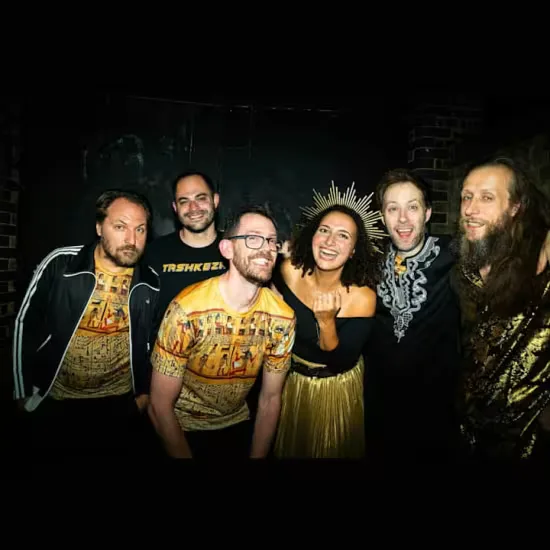 Tashkezar at Fox & Firkin