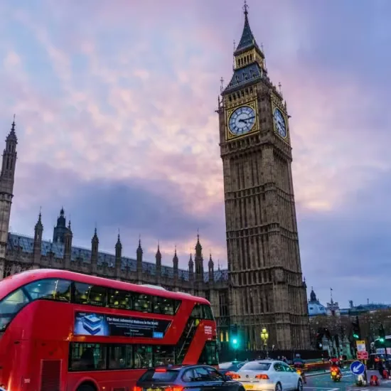 London Audio Tour: West End Wonders & Artistic Legacies