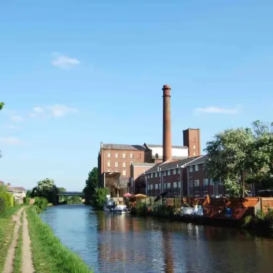 Leeds Audio Tour: Leeds Heritage & Hidden Gems Audio Odyssey at Leeds City Museum