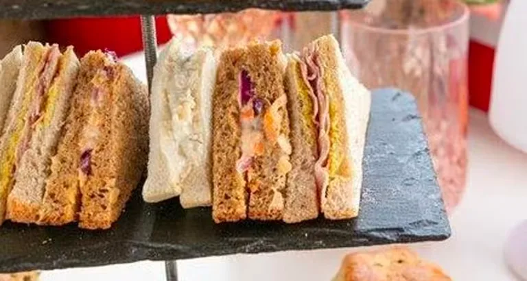 Glasgow Afternoon Tea Experience Bus Tour