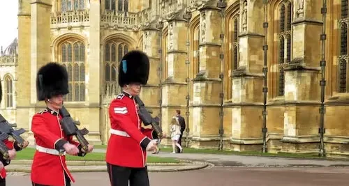 Windsor Castle: Half Day Trip from London including Entry at Longridge Mansion