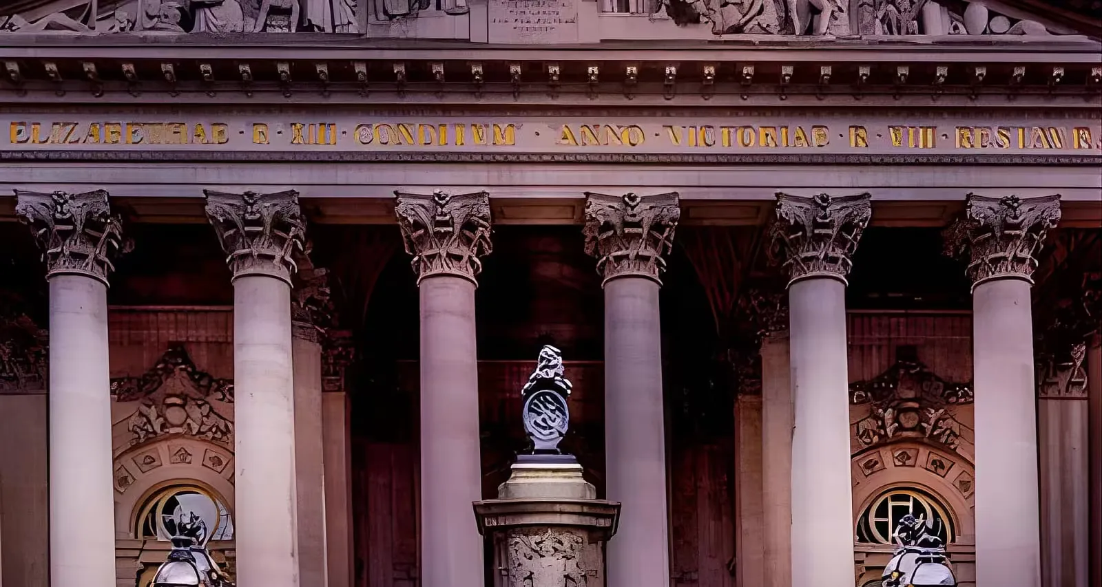 Ghastly Ghost Walking Tour in London at All Hallows by the Tower