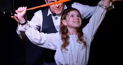90 Minute Family Close-Up Magic and illusionism Show in Blackpool at RUSS BROWN'S HOUSE OF SECRETS