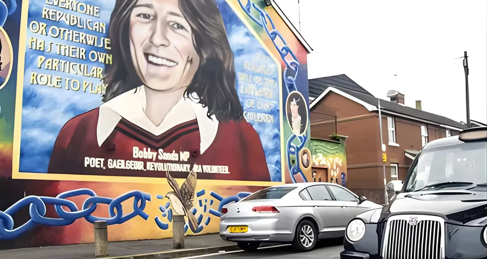 Black Taxi Tour and Crumlin Road Gaol tour Combo at 3 Donegall Square E