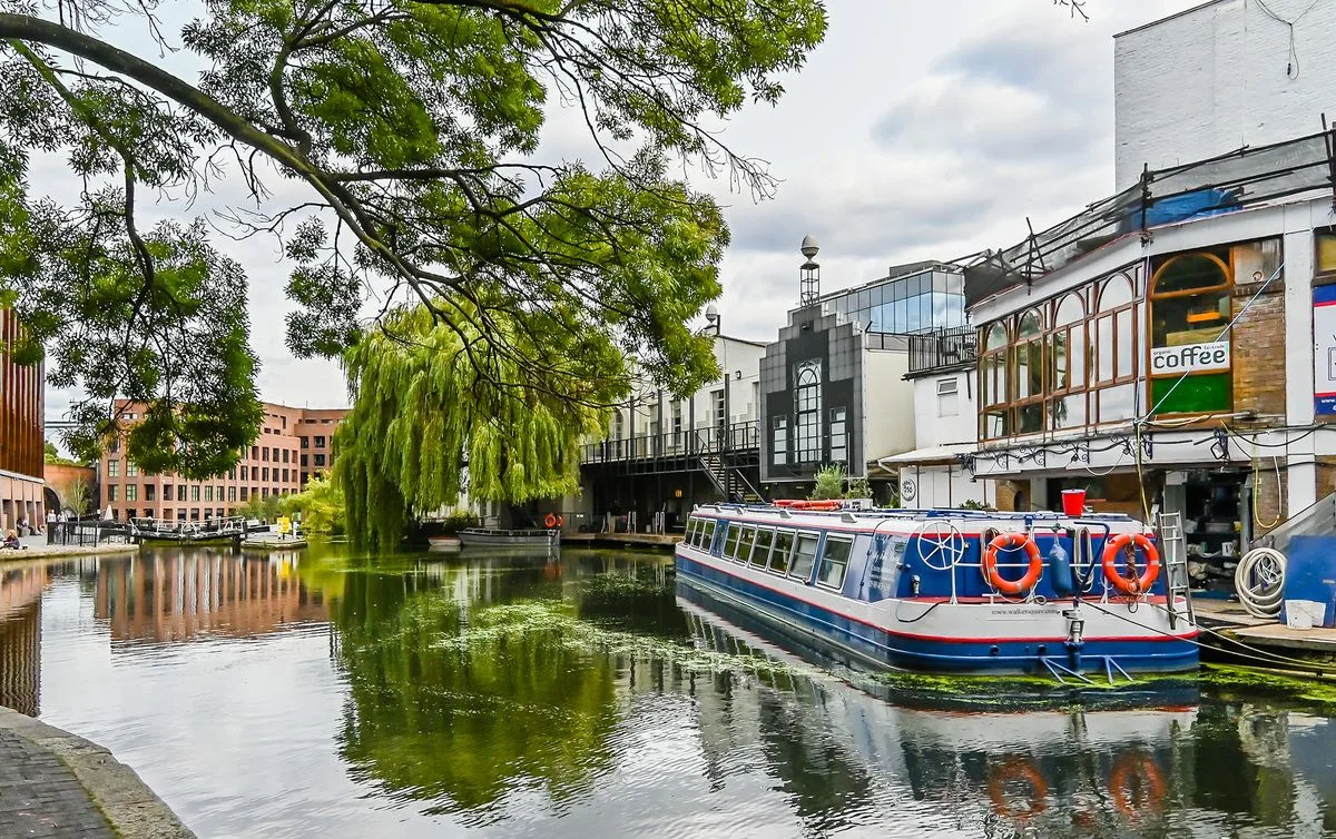 Let's Walk! Camden to Little Venice Canal Walk at The entrance of The Ice Wharf - JD Wetherspoon
