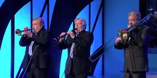 The Cottle Brothers Dixieland All-star Band / Band Mawr Llawn Sêr Dixieland y Brodyr Cottle