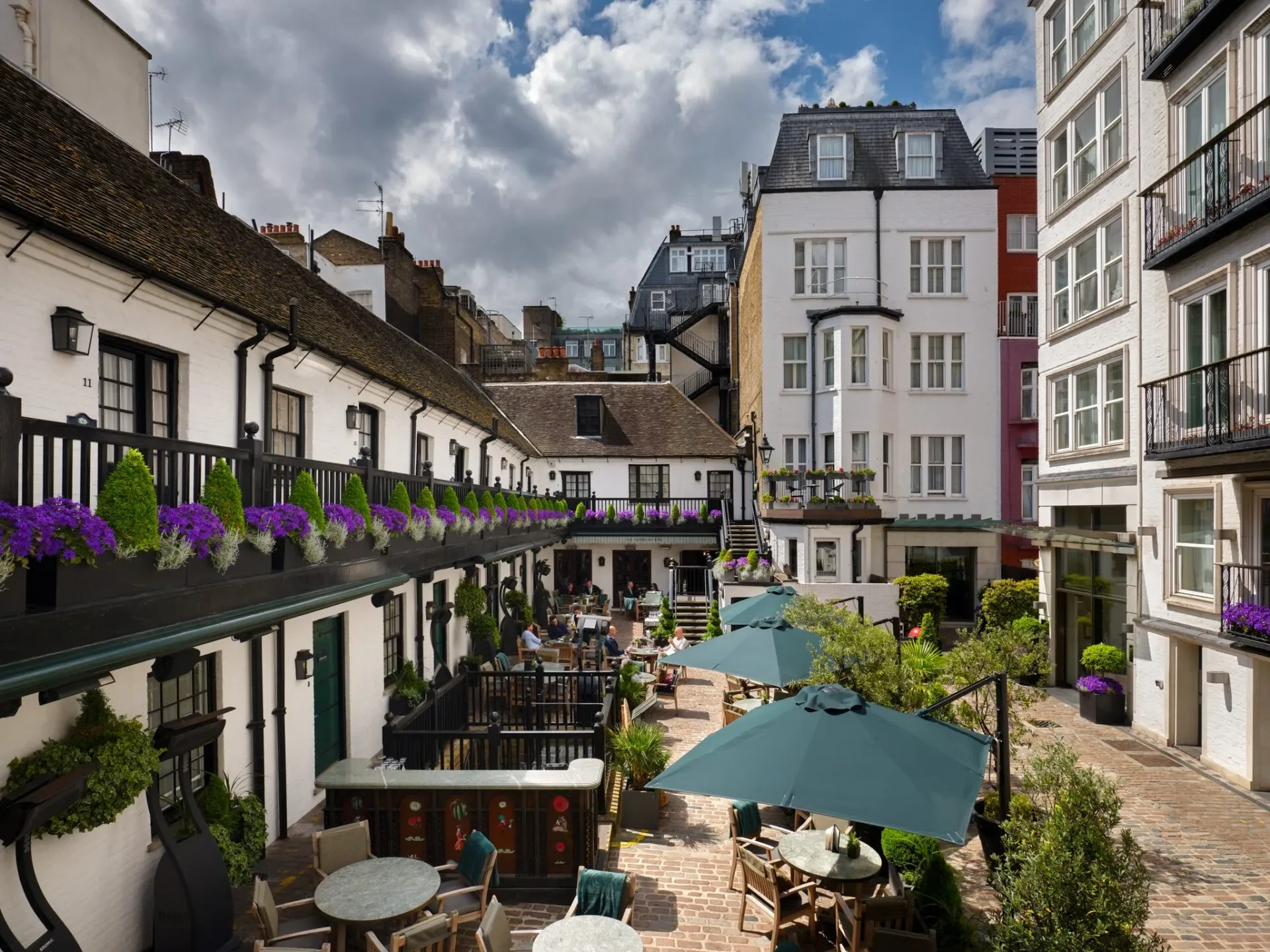 Château d’Esclans Rosé Lunch at The Courtyard at The Stafford London