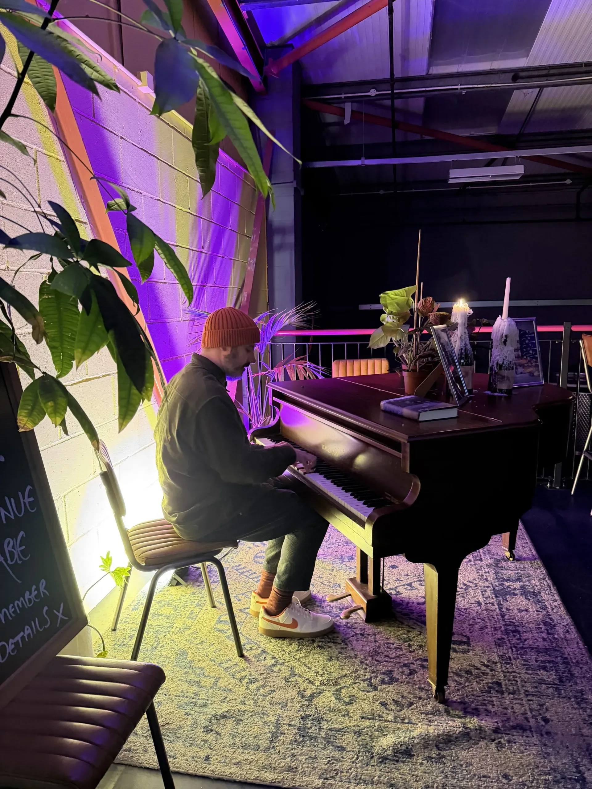 E17 Live Pianist at Renegade London Wine - Walthamstow