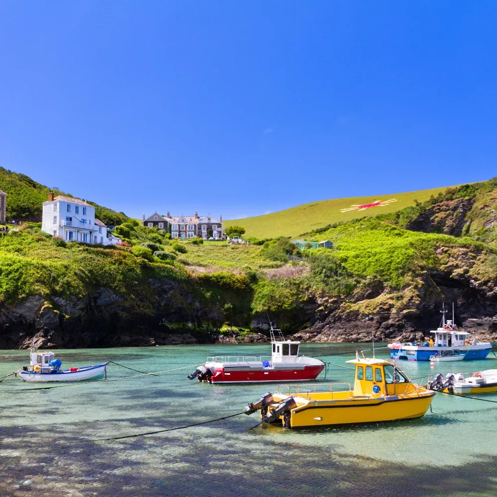 Cornwall & the Cotswolds tour from London at Holiday Inn London