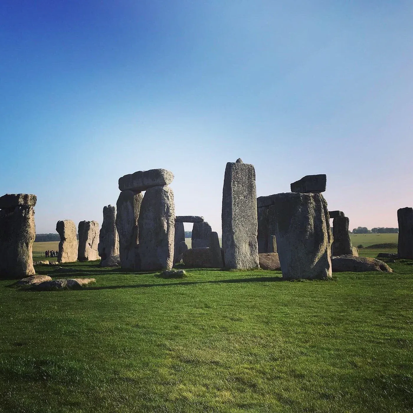 The Cotswolds, Bath & Stonehenge tour from London