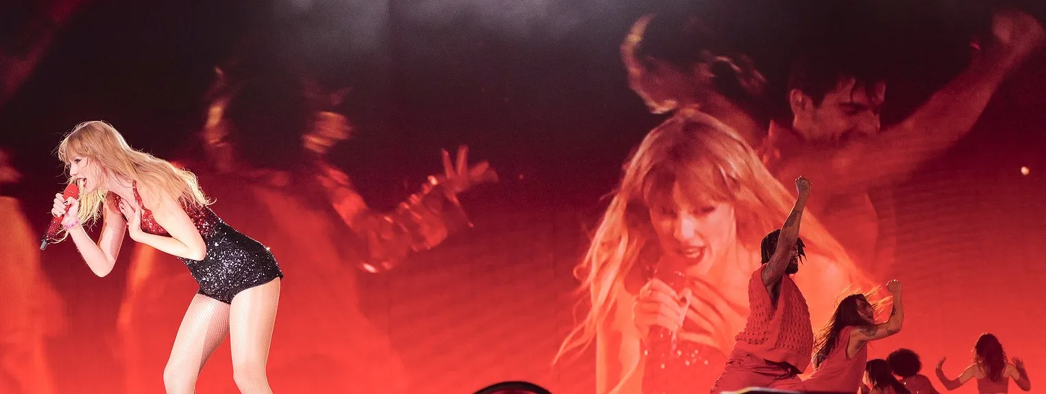 Taylor Swift’s London Boy Walking Tour at Hard Rock Cafe Piccadilly Circus