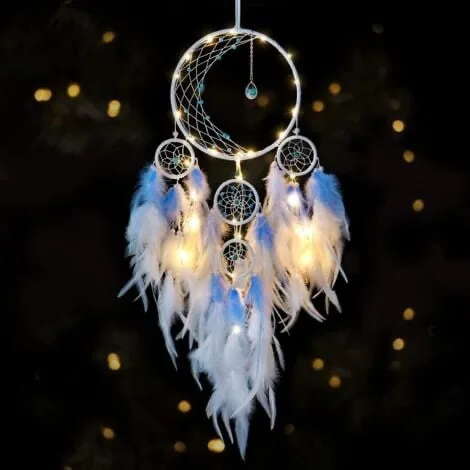 Make your own Dream catcher and Macrame Keychain at Park Lounge