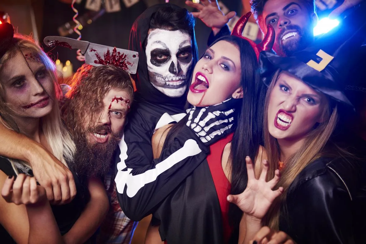Halloween Party, Welcome Drink & Happy Hour Till 8pm at Bar Soho at Bar Soho