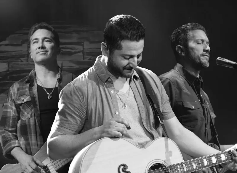 Boyce Avenue at Gorilla