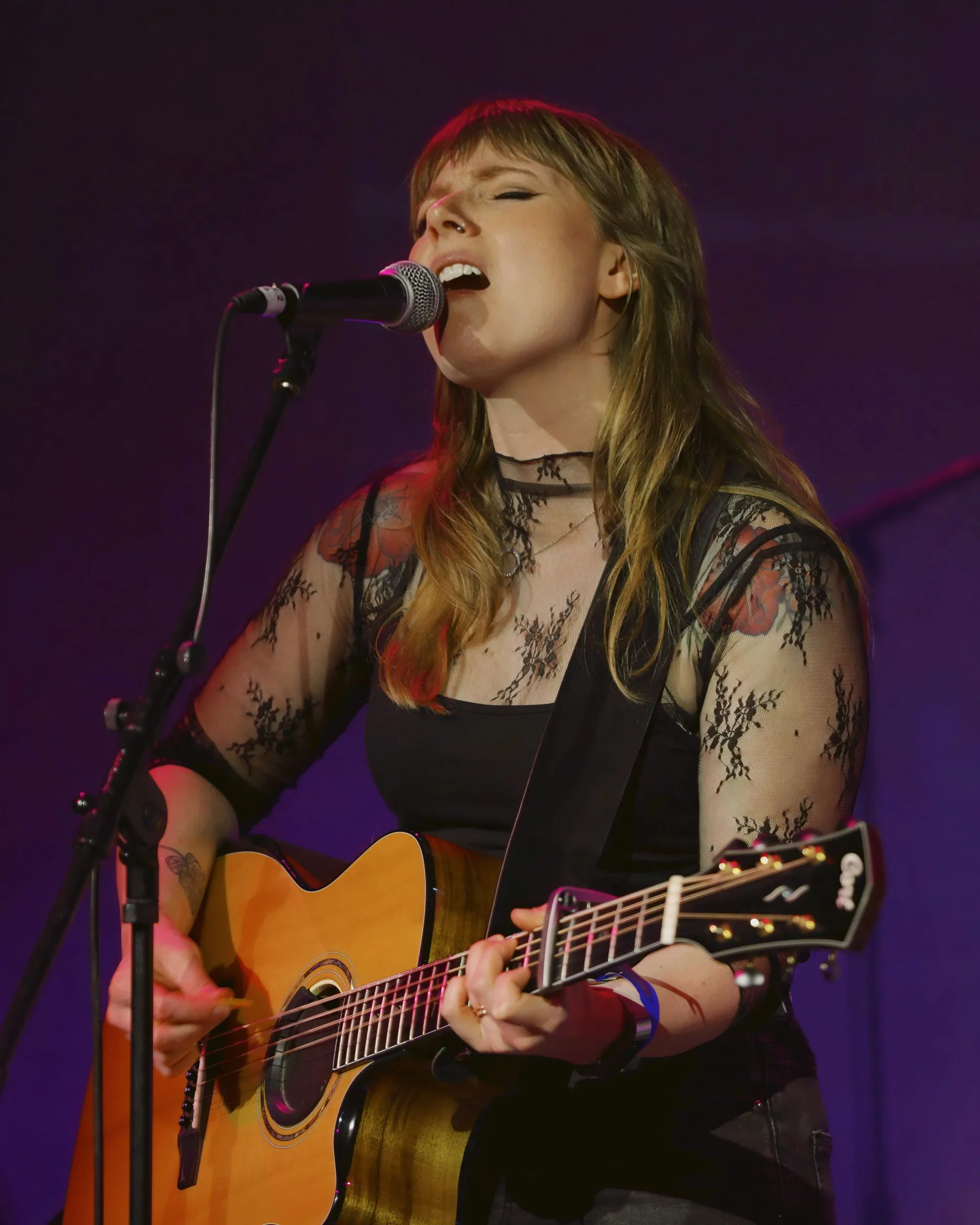 Jemma Johnson at Dubrek Studios